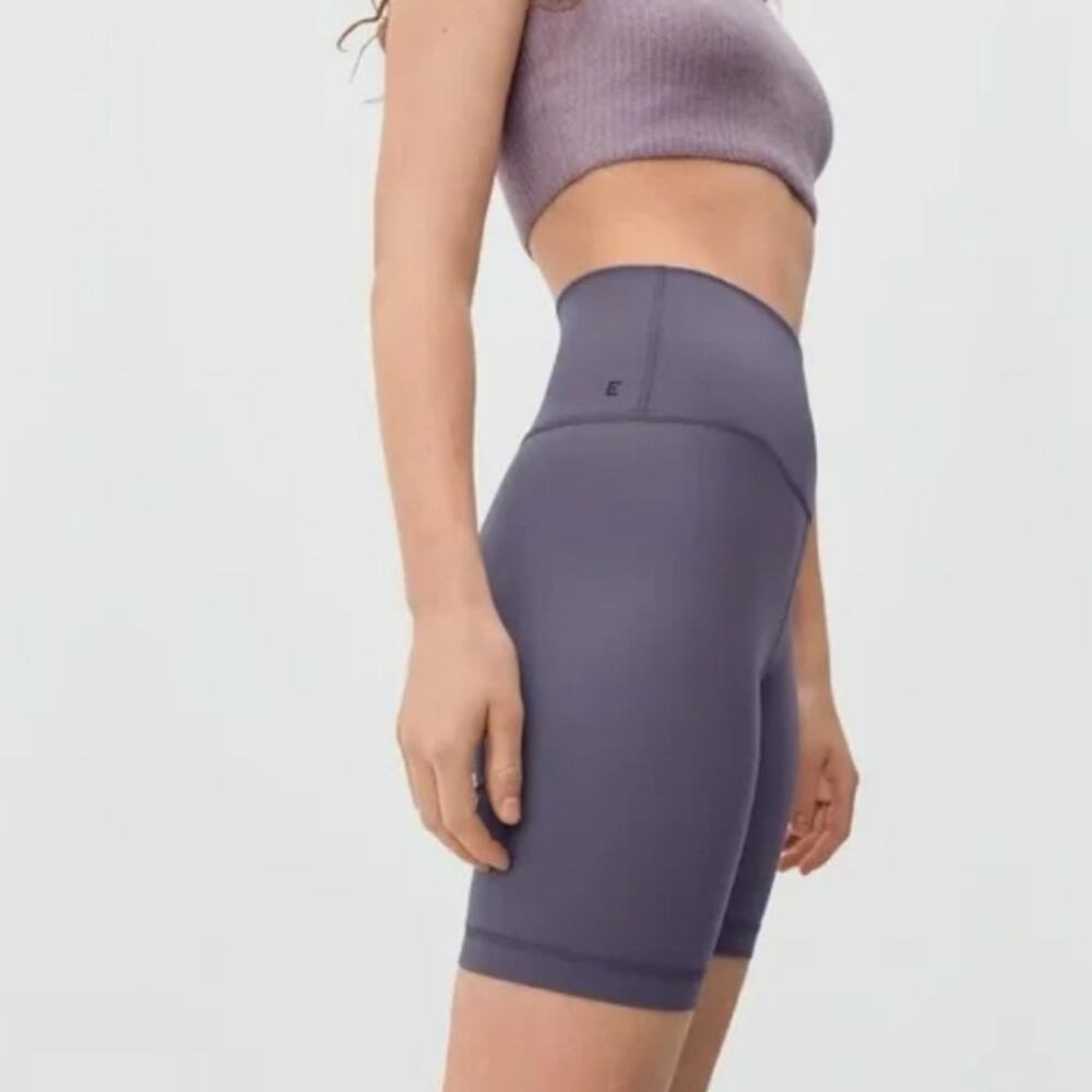 Everlane The Perform High Waisted Biker Shorts Dark Plum Purple Small NWOT